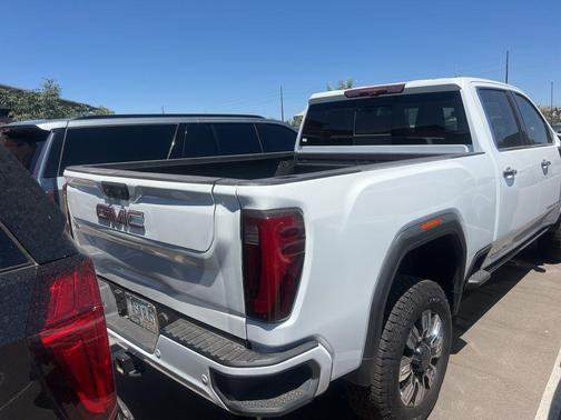 2024 GMC Sierra 2500 Denali