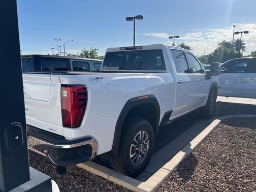 2024 GMC Sierra 2500 SLT