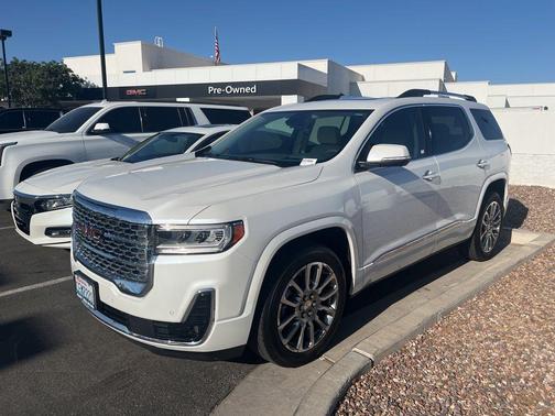2023 GMC Acadia Denali