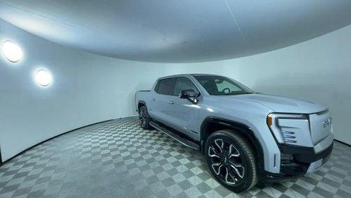 2024 GMC Sierra EV Denali
