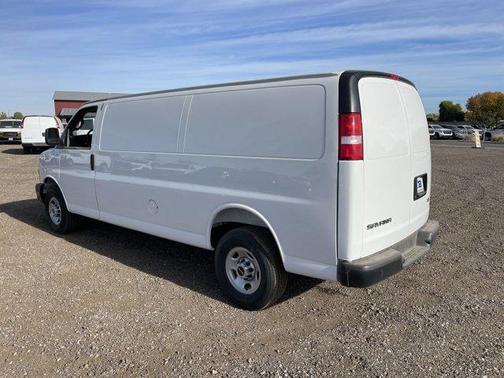 2025 GMC Savana 2500 Work Van