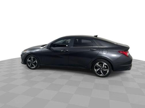 2022 Hyundai ELANTRA Limited