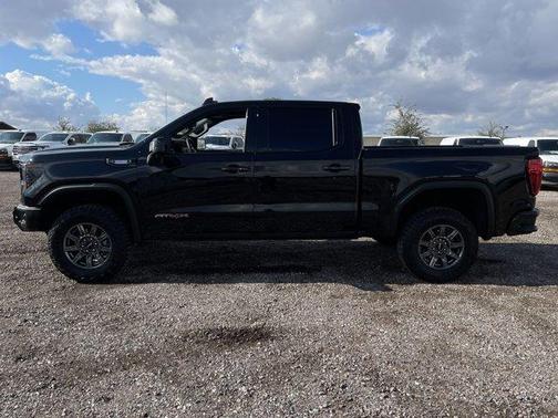 2025 GMC Sierra 1500 AT4X