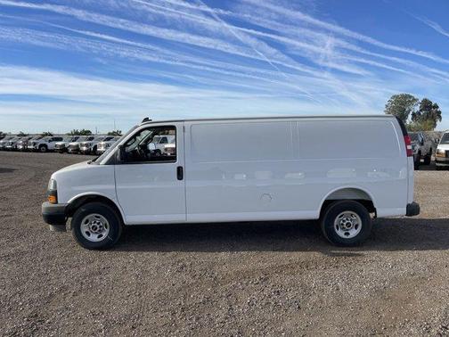 2025 GMC Savana 2500 Work Van