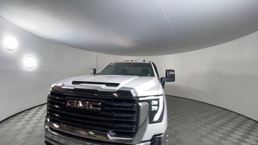 2025 GMC Sierra 3500 Pro