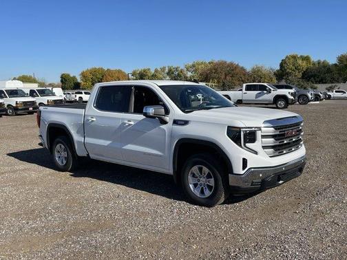 2026 GMC Sierra 1500 SLE