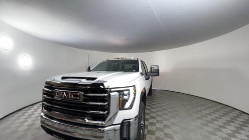 2025 GMC Sierra 2500 SLT
