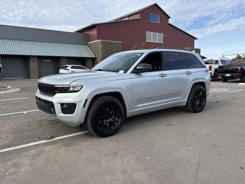 2022 Jeep Grand Cherokee Overland