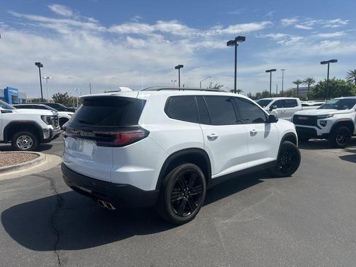 2024 GMC Acadia Elevation
