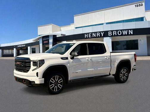 Summit White 2025 GMC Sierra 1500 AT4