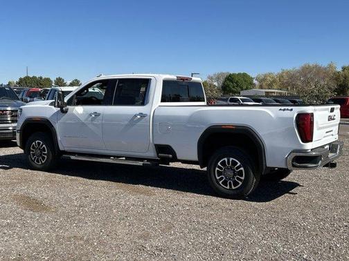 2026 GMC Sierra 3500 SLT