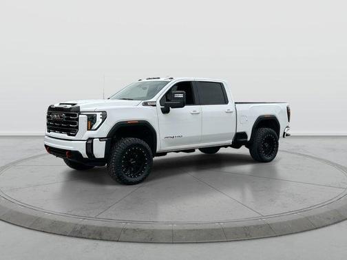 Summit White 2024 GMC Sierra 2500 AT4