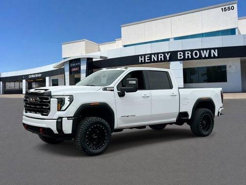 Summit White 2024 GMC Sierra 2500 AT4