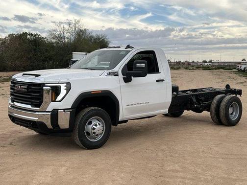 2026 GMC Sierra 3500 Pro