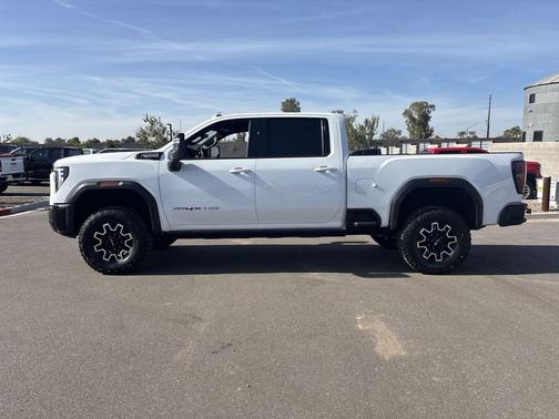 2025 GMC Sierra 2500 AT4X