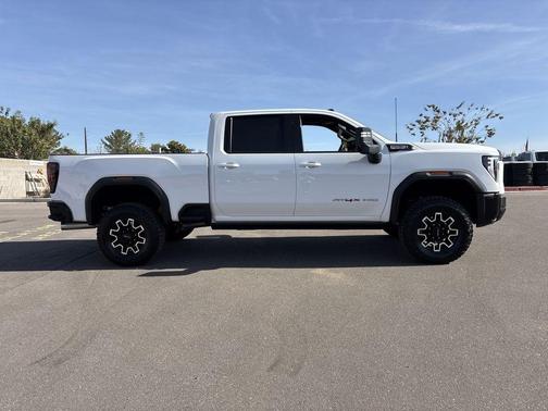 2025 GMC Sierra 2500 AT4X