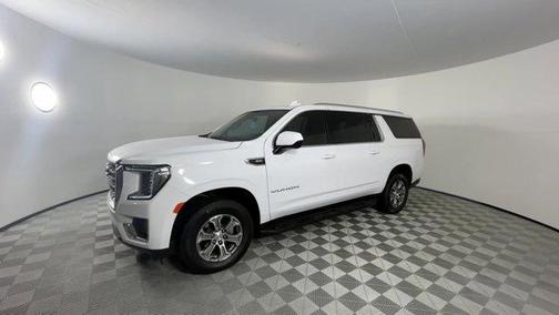 2023 GMC Yukon XL SLE
