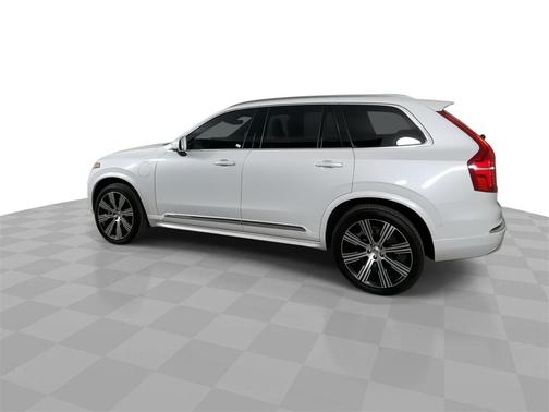 2022 Volvo XC90 Recharge Plug-In Hybrid T8 Inscription Extended Range 7P
