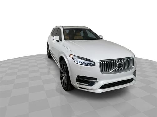 2022 Volvo XC90 Recharge Plug-In Hybrid T8 Inscription Extended Range 7P