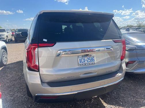 2022 GMC Yukon SLT