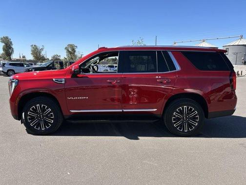 2025 GMC Yukon Elevation