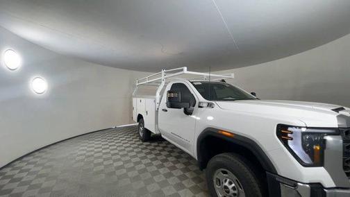 2025 GMC Sierra 2500 Pro