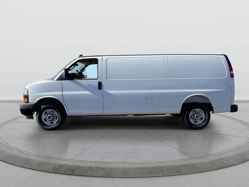 Summit White 2025 GMC Savana 2500 Work Van