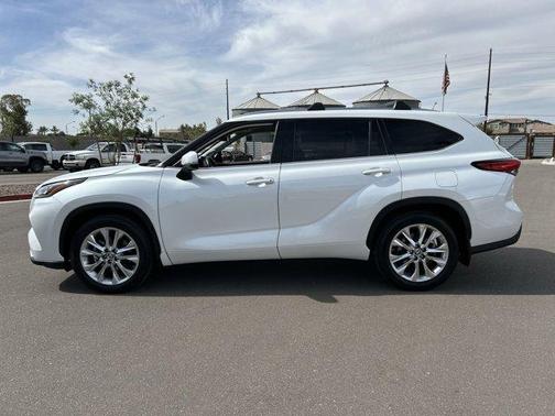 2023 Toyota Highlander Limited