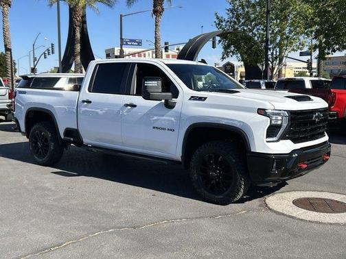 Summit White 2026 Chevrolet Silverado 2500 LT