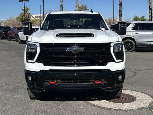 Summit White 2026 Chevrolet Silverado 2500 LT