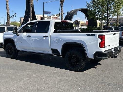 Summit White 2026 Chevrolet Silverado 2500 LT