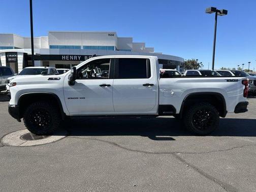 Summit White 2026 Chevrolet Silverado 2500 LT