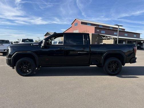 2024 GMC Sierra 2500 AT4