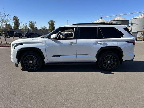 2024 Toyota Sequoia Platinum
