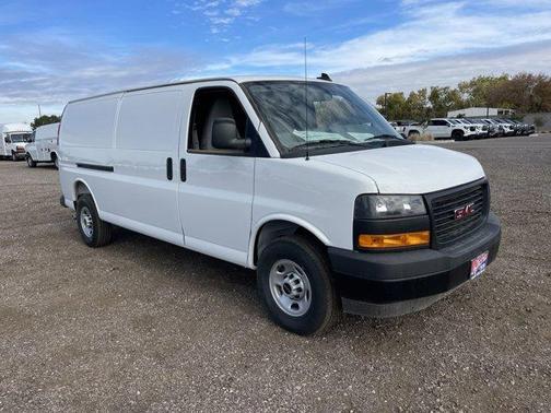 2025 GMC Savana 2500 Work Van