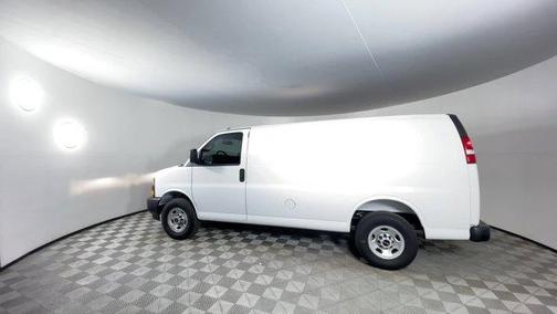 2025 GMC Savana 2500 Work Van