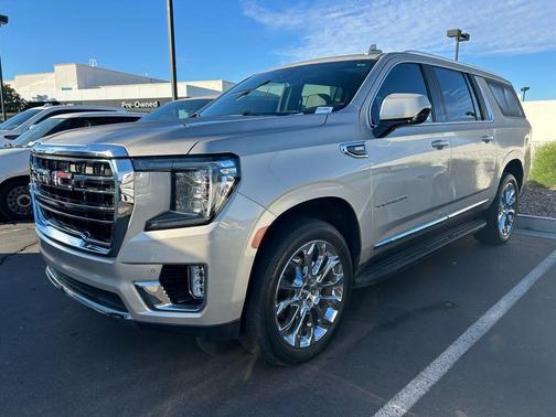 2023 GMC Yukon XL SLT