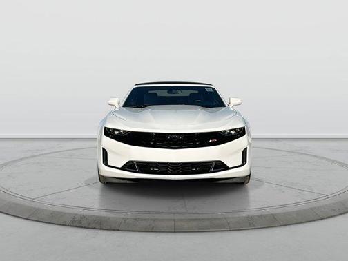 Summit White 2023 Chevrolet Camaro 2LT