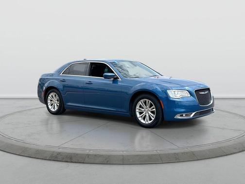 Frostbite 2021 Chrysler 300 Touring