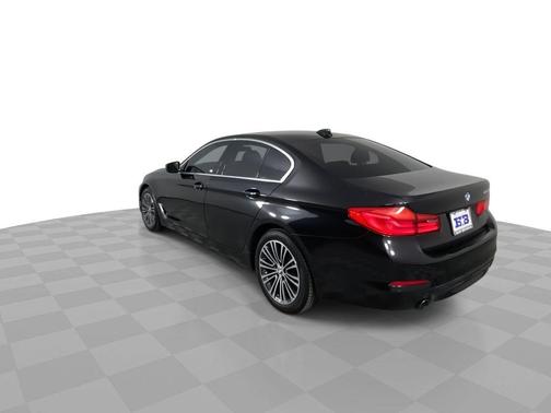 2020 BMW 530 i