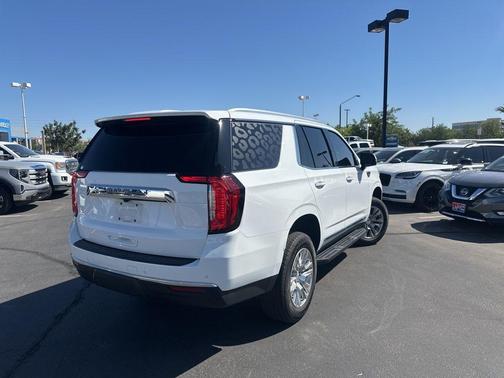 2021 GMC Yukon SLT