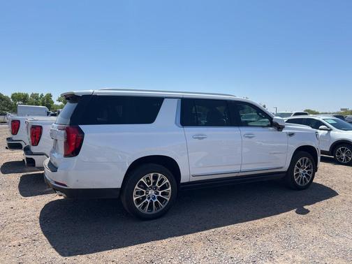2025 GMC Yukon XL Denali