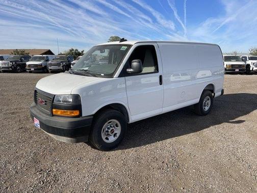 2025 GMC Savana 2500 Work Van
