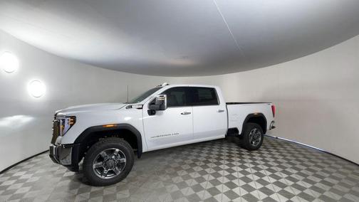 2025 GMC Sierra 2500 SLT