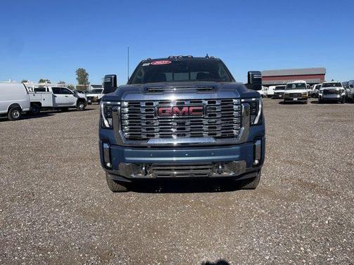 2025 GMC Sierra 2500 Denali