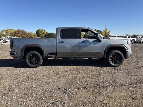 2025 GMC Sierra 2500 AT4