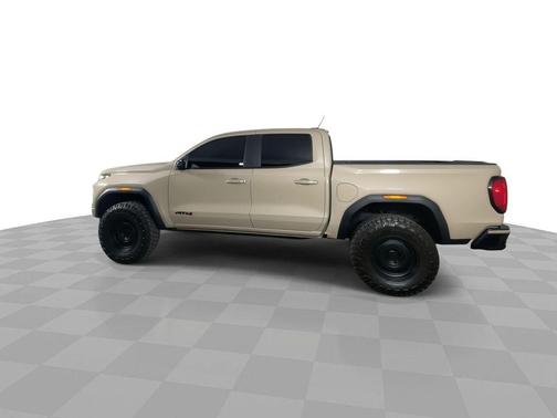 2024 GMC Canyon AT4
