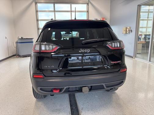2020 Jeep Cherokee Trailhawk