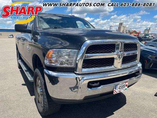 Brilliant Black Crystal Pearlcoat 2018 RAM 2500 Tradesman Crew Cab 4x4 6'4' Box