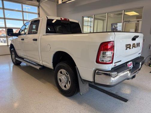 Bright White Clearcoat 2023 RAM 3500 Tradesman Crew Cab 4x4 6'4' Box
